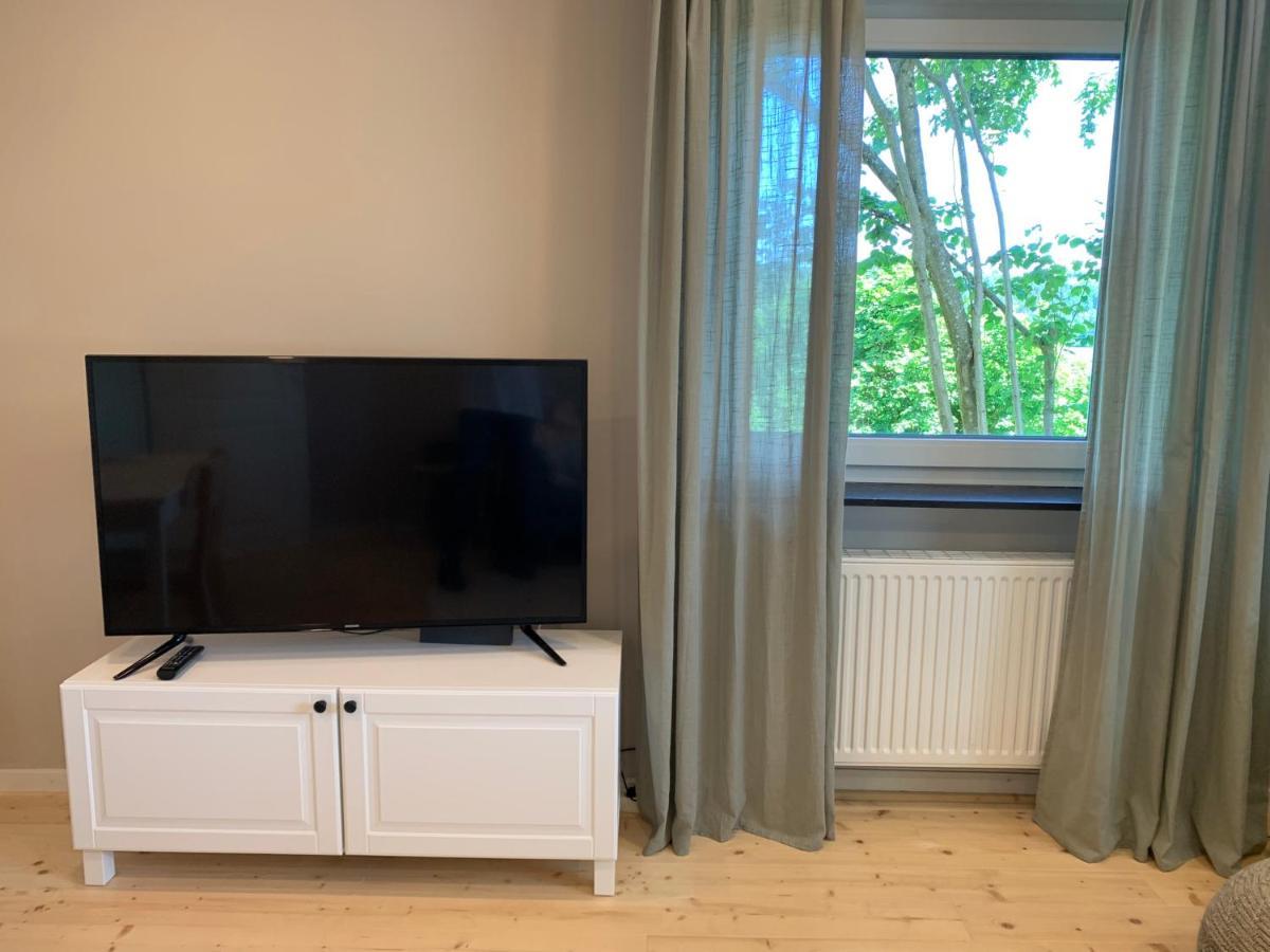 Moderne Wohnung Im Gruenen Mit Privatem Garten Donaueschingen Exterior foto